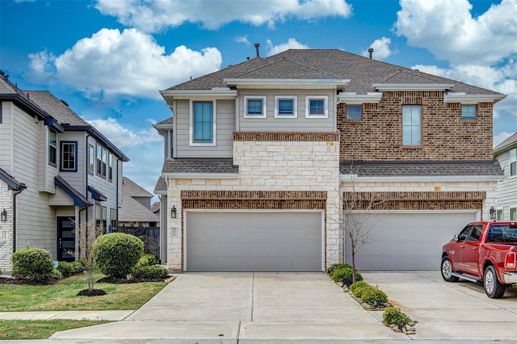 2511 Manor Valley Ct in Missouri City, TX - Building Photo