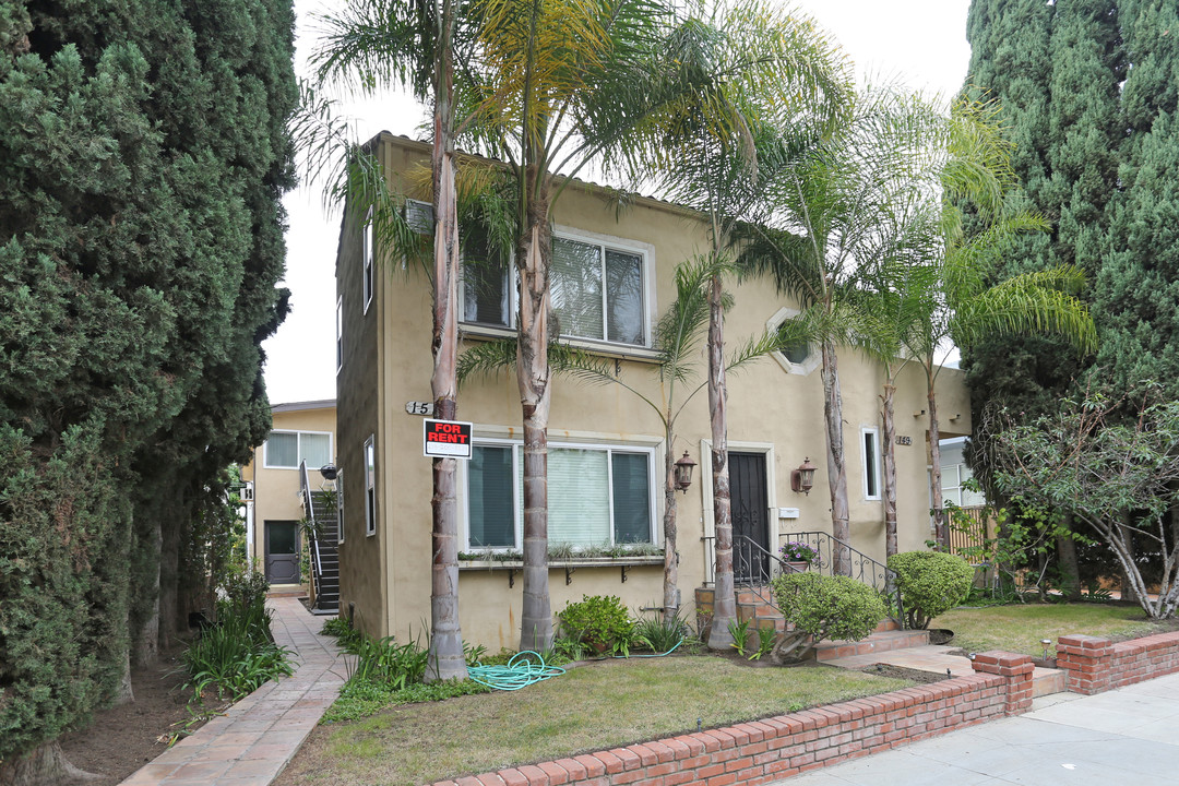 151 S Rexford Dr in Beverly Hills, CA - Foto de edificio