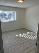 16685 Crenshaw Blvd, Unit 5 in Torrance, CA - Foto de edificio - Building Photo
