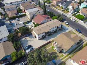 1324 W 36th St in Los Angeles, CA - Building Photo - Building Photo