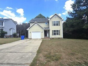 410 Roundtree Dr in Fayetteville, NC - Building Photo - Building Photo