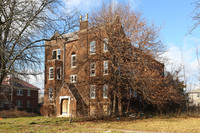 5252 S Clarendon St in Detroit, MI - Building Photo - Building Photo