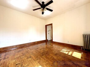 64 W 108th St in New York, NY - Building Photo - Building Photo