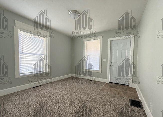 915-915 Pierce Ave in Lancaster, OH - Building Photo - Building Photo