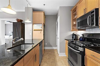 904 Jefferson St-Unit -6J in Hoboken, NJ - Building Photo - Building Photo