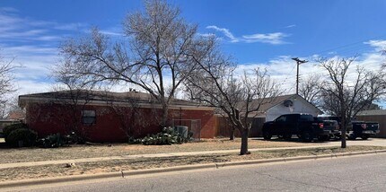4831 9th St in Lubbock, TX - Building Photo - Building Photo
