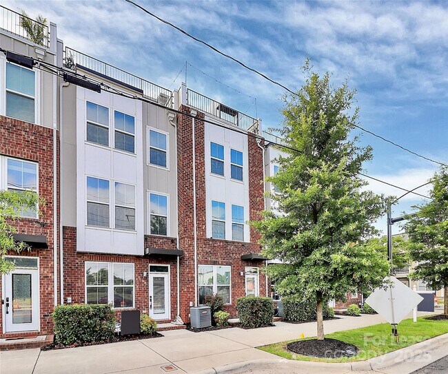 property at 228 Parkwood Ave