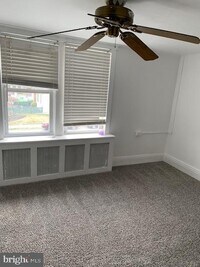 929 Buttonwood St photo'