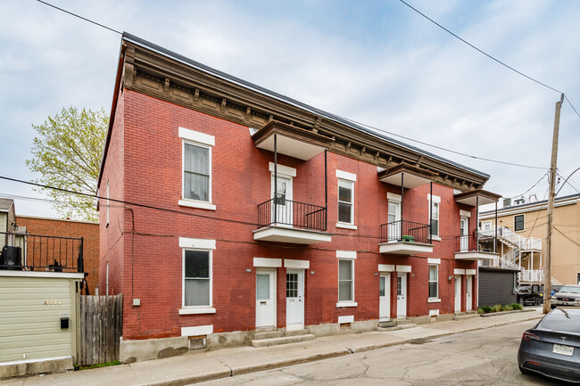 4295 Tourville Rue in Montréal, QC - Building Photo - Building Photo