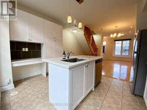 52 Raffeix Ln in Toronto, ON - Building Photo - Building Photo