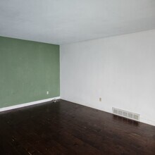 3919 Harvard St, Unit 3919 Harvard St. in Hamburg, NY - Foto de edificio - Building Photo