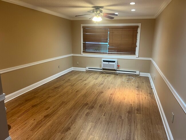 property at 40 Leslie Rd
