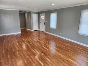 1234 Herold Ave in Des Moines, IA - Building Photo - Building Photo