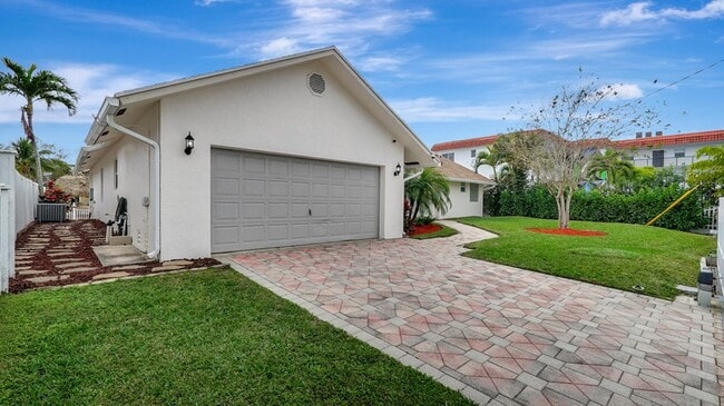 1412 NE 53rd Ct in Fort Lauderdale, FL - Building Photo - Building Photo