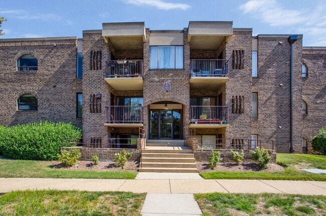 1 Silverwood Cir