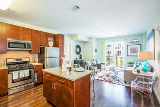 1 Glover Ave in Norwalk, CT - Building Photo - Building Photo