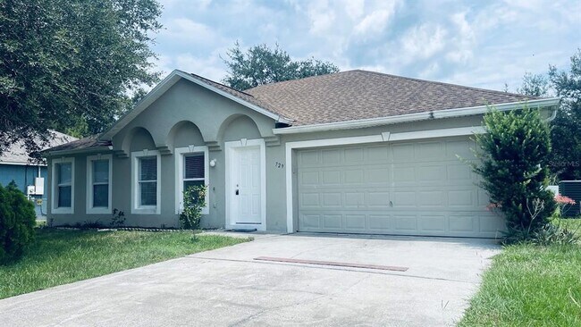 property at 729 Del Rio Way