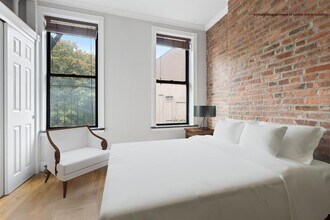 246 Mott St in New York, NY - Building Photo - Building Photo