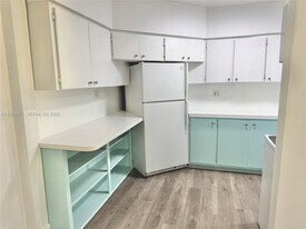 6320 Mayo St in Hollywood, FL - Building Photo