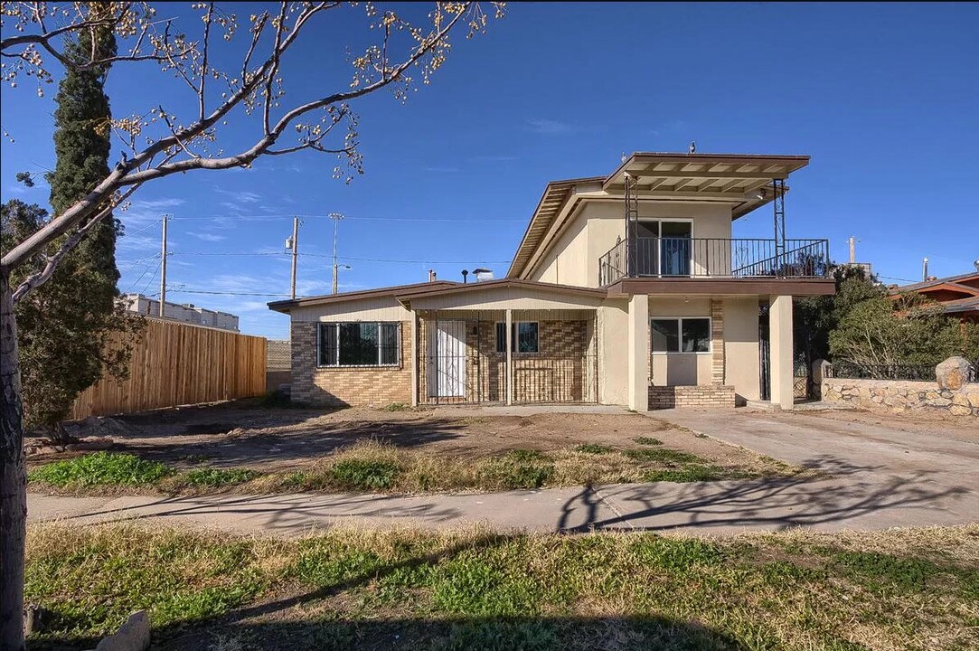 621 Medina St in El Paso, TX - Building Photo