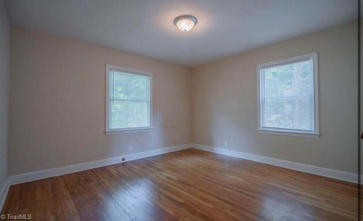 304 Wake Dr in Winston-Salem, NC - Building Photo