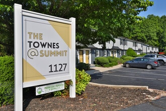 The Townes @ Summit in Greenville, SC - Building Photo - Building Photo