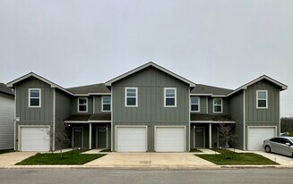 9919 Grove Mist in San Antonio, TX - Building Photo