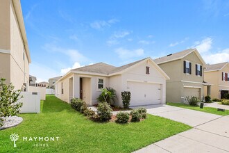 10207 Mangrove Well Rd in Sun City Center, FL - Building Photo - Building Photo