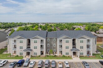 The Legacy on Penn in Oklahoma City, OK - Building Photo - Building Photo