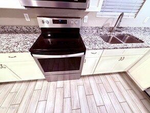 937 N Wedgewood Dr in Mesa, AZ - Building Photo - Building Photo