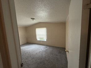 3213 S Dingle Dr in Florence, SC - Building Photo - Building Photo