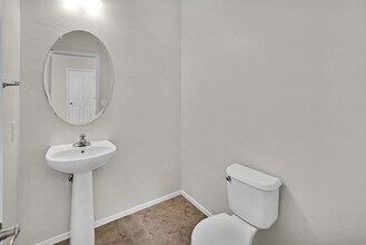 1220 W Calle Libro Del Retrato in Sahuarita, AZ - Building Photo - Building Photo