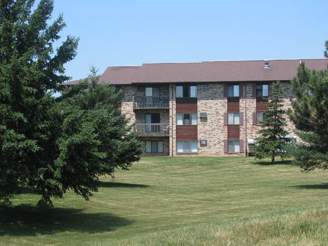 Clearview Apartments in DeWitt, MI - Building Photo - Building Photo