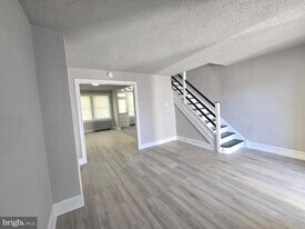 2642 S 67th St in Philadelphia, PA - Building Photo