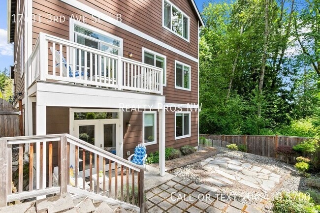 17431 3rd Ave SE in Bothell, WA - Building Photo - Building Photo