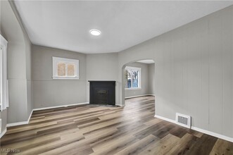 1554 W 116th St in Cleveland, OH - Foto de edificio - Building Photo