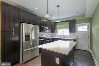 2633 Tasker St in Philadelphia, PA - Building Photo - Building Photo