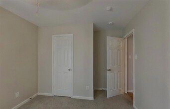 12004 Shine Ave in Rhome, TX - Building Photo - Building Photo