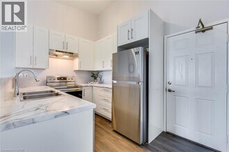 2055 Appleby Line in Burlington, ON - Building Photo - Building Photo