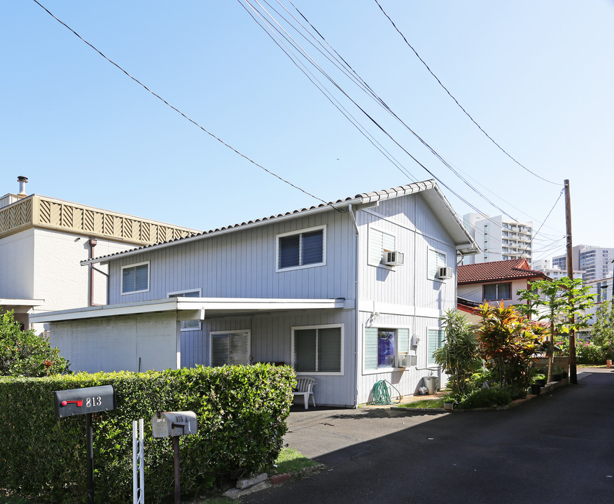 813 Hausten St in Honolulu, HI - Building Photo