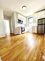 60 Henry St in New York, NY - Building Photo