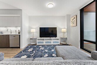 280 Western Ave in Boston, MA - Building Photo - Building Photo
