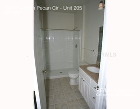 430 Southern Pecan Cir-Unit -Unit 205 in Winter Garden, FL - Building Photo - Building Photo