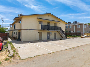 21241 Golden Hills Blvd in Tehachapi, CA - Building Photo - Building Photo