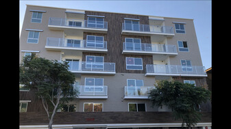 10608 Santa Monica Blvd. Apartments