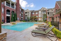 Terra at Piney Point Apartments in Houston, TX - Foto de edificio - Building Photo