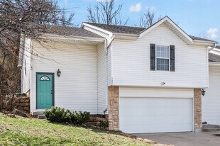 100 Orourke Drive in Platte City, MO - Building Photo