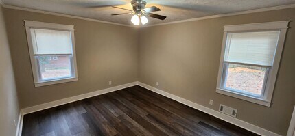 403 Leola Dr in Griffin, GA - Building Photo - Building Photo