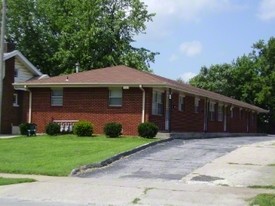 925 S Jefferson Ave in Springfield, MO - Building Photo