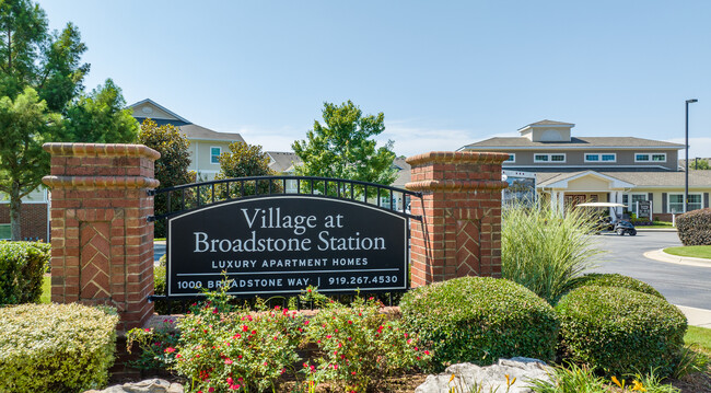 Village at Broadstone Station in Apex, NC - Building Photo - Building Photo